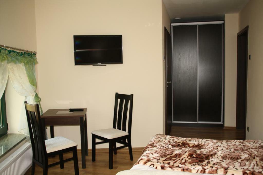 Hotel For You Pabianice Dış mekan fotoğraf
