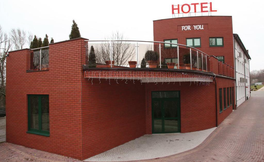 Hotel For You Pabianice Dış mekan fotoğraf